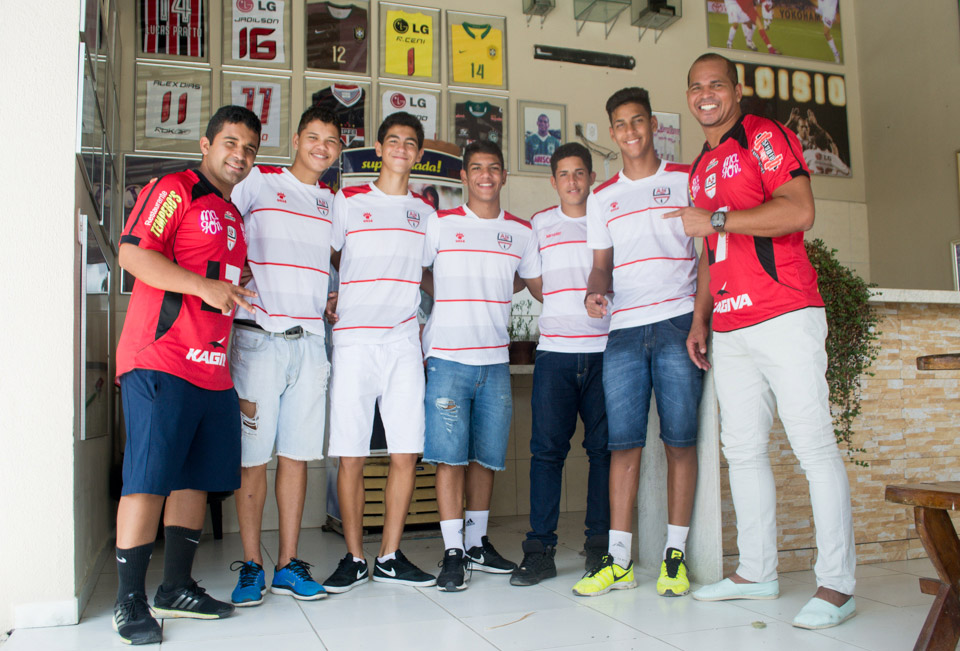 Alunos da Escolinha AL 14, em Atalaia.