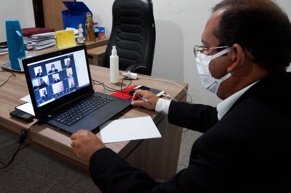 Câmara realiza segunda sessão extraordinária por videoconferência.