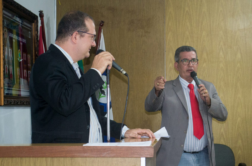 Veerador Anilson Júnior e vereador Fernando Vigário