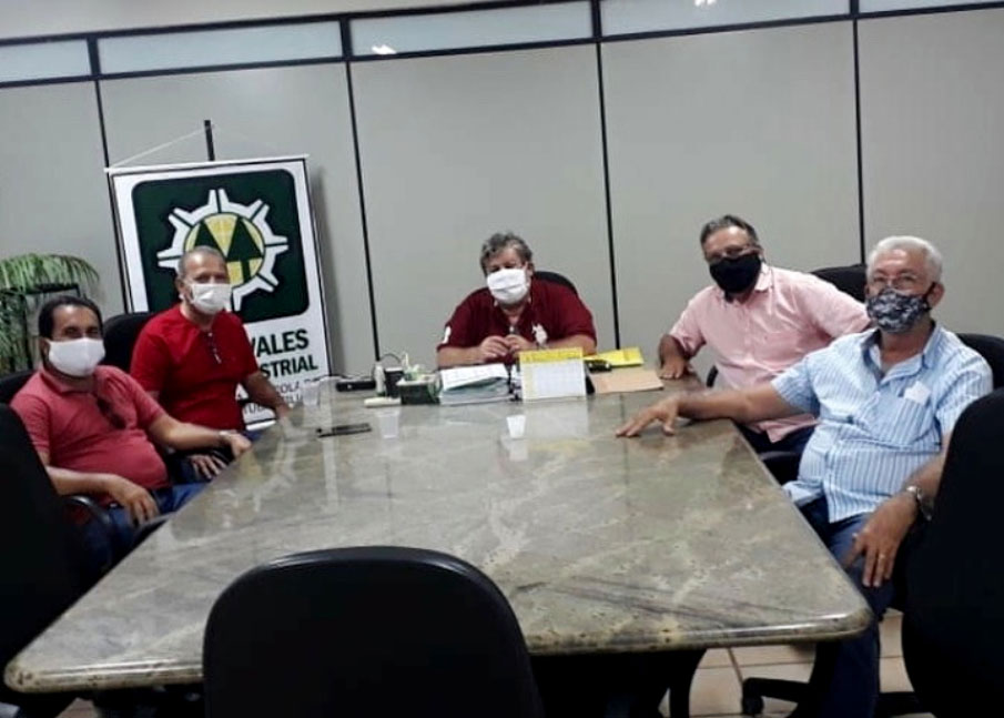 Prefeito visita diretoria da Copervales.