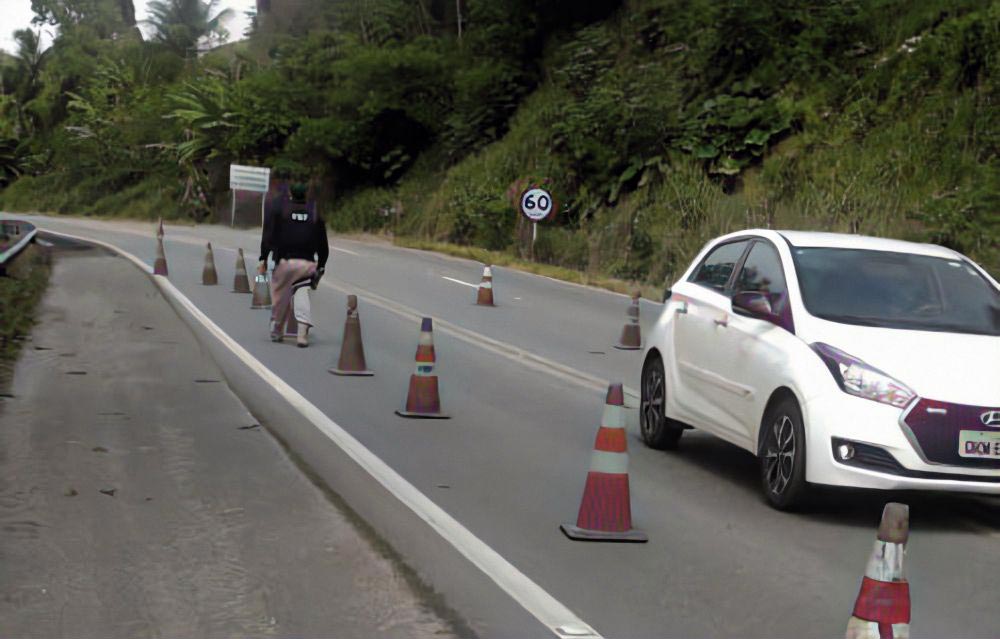 Trecho da BR-316 é interditado no município de Atalaia.