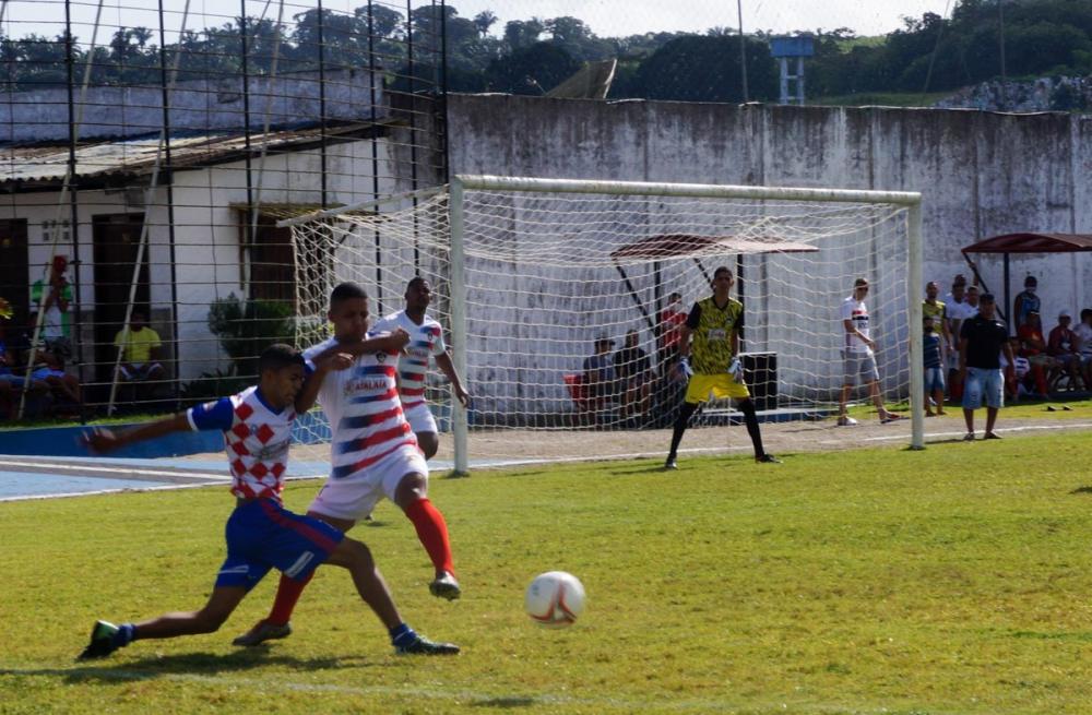 Os Cuecas e Bittencourt duelaram no Estádio O Luizão.