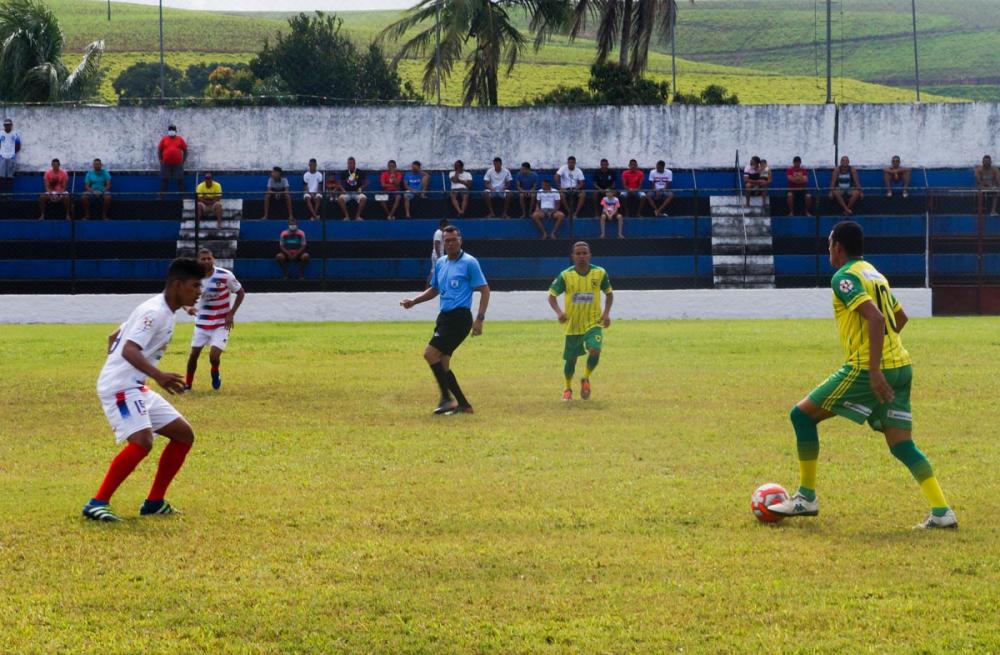 Os Cuecas e Jagamayca fizeram jogaço no Estádio O Luizão.