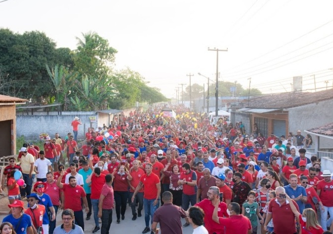 Coligação Atalaia dos Atalaienses realiza caminhada no Distrito Branca.