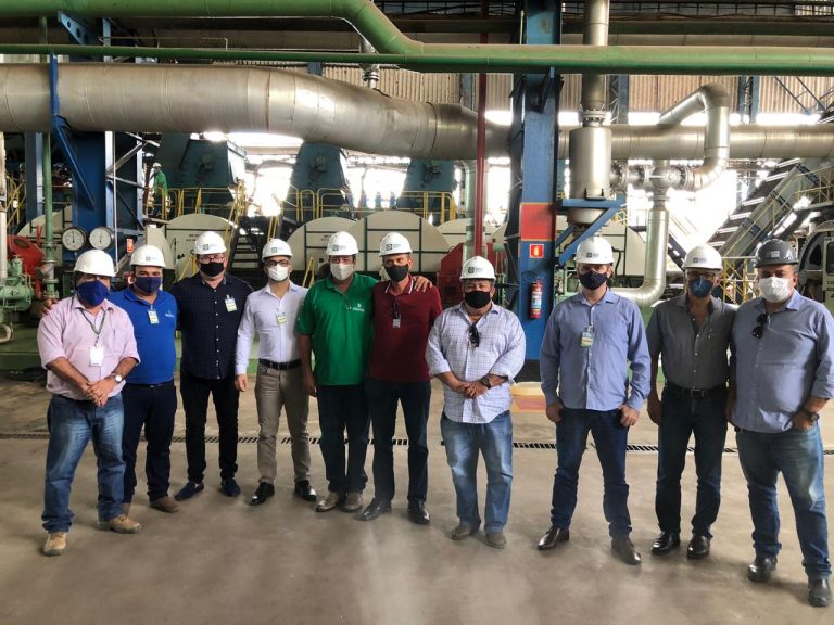 Principais dirigentes das usinas Coaf, Pindorama, CooafSul e Coopervales decidem pela criação do conglomerado durante reunião ontem em Atalaia/AL.