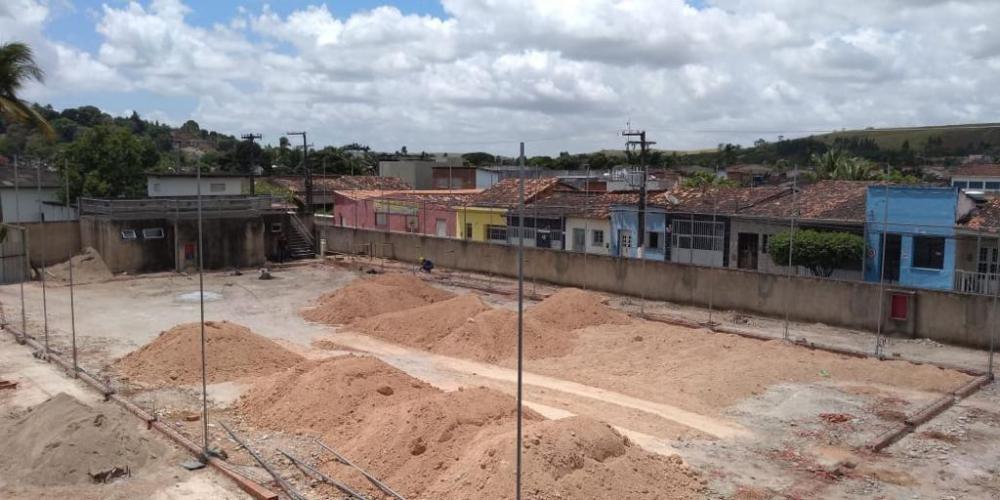Retomada as obras da Quadra de Esportes Raimundo Nonato.