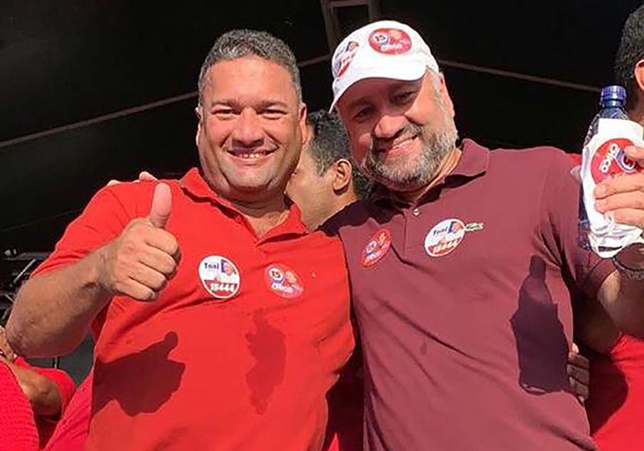 Toni Barros ao lado do seu irmão, o ex-vereador Marconde Barros