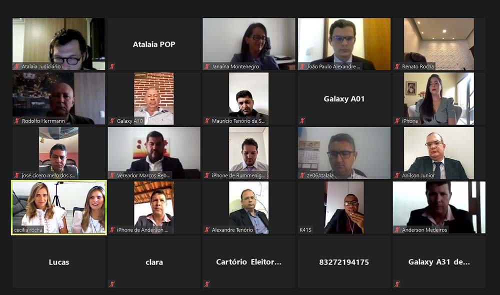 Cerimônia de diplomação dos eleitos e primeiros suplentes na eleição do último dia 15 de novembro, em Atalaia. 