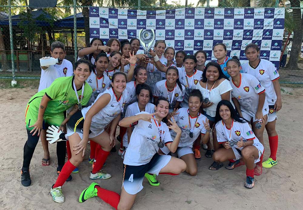 Meninas do Sport Atalaia ficam com a segunda colocação da competição.