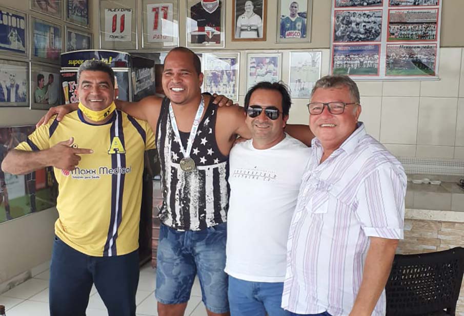 Reunião aconteceu na residência do Aloísio Chulapa.