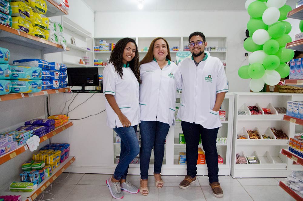Inauguração da Farma Costa aconteceu na tarde desta quarta-feira (20).