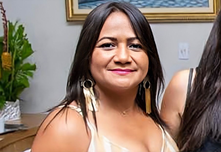 Com cordel, professora Rosilda Ferreira homenageia os 257 anos de Atalaia.