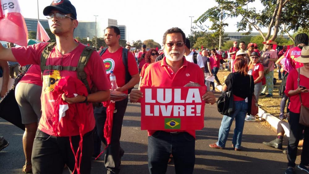 Mobilização em prol da inscrição da candidatura do Ex-presidente Lula