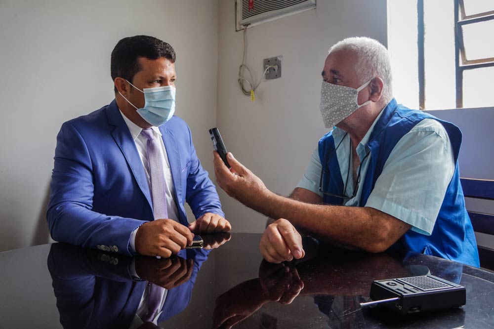 Anderson Medeiros em entrevista para a Radio Web do site Atalaia Pop.