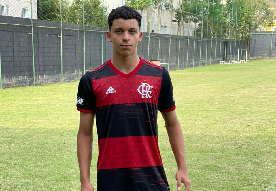 Com apenas 15 anos, Riquelmy é destaque na base rubro-negra.