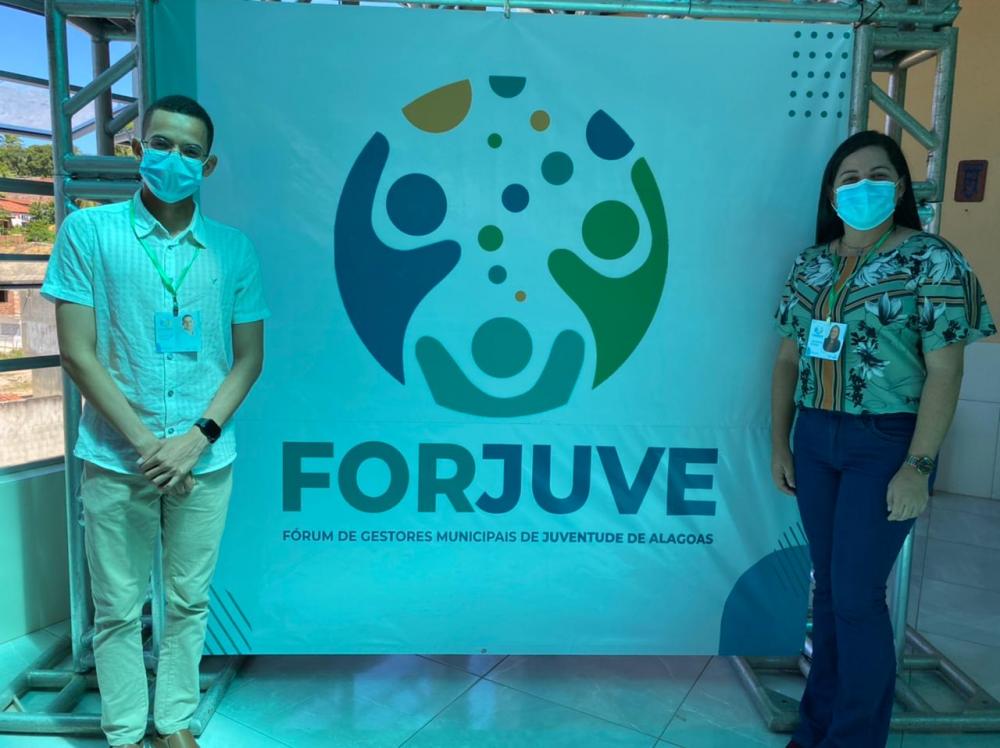 Coordenador Mateus Toledo e secretária Valéria Araújo, representaram o município de Atalaia.