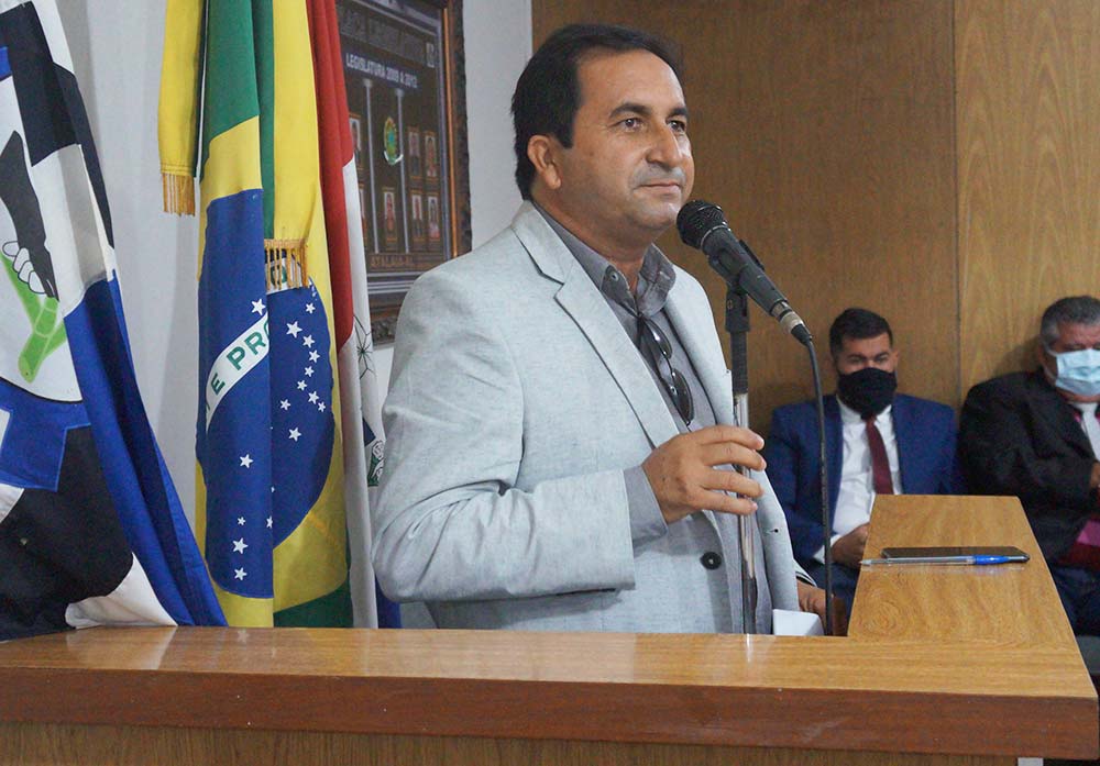 Neto Acioli pede prioridade para vacinação dos funcionários da Secretaria Municipal de Assistência Social.