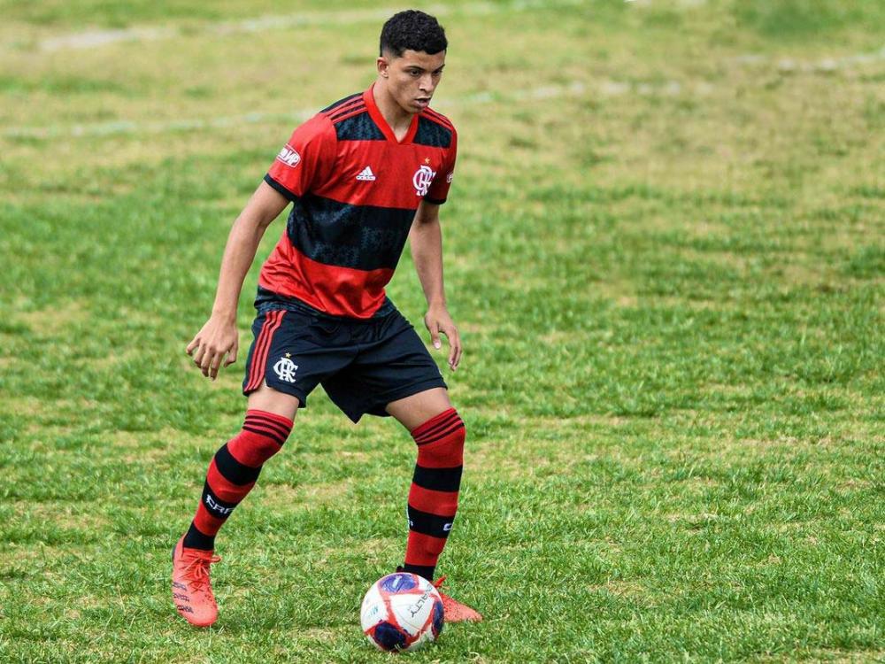 Riquelmy em ação pelo Flamengo. 