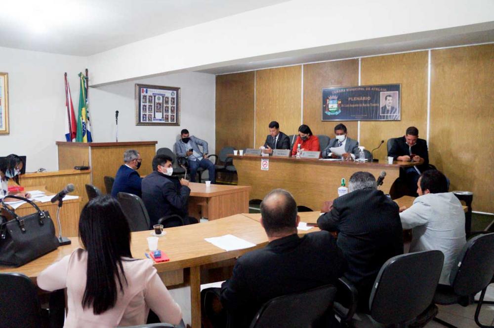 Duas sessões extraordinárias foram realizadas nesta quinta-feira (16).