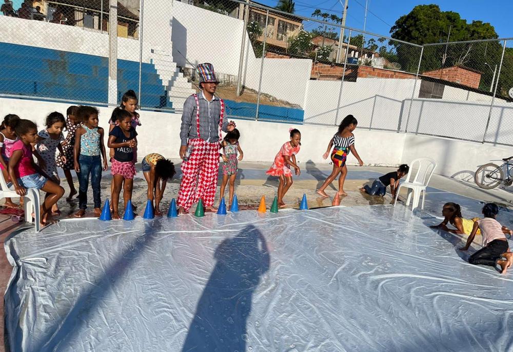 Crianças do programa SCFV em Atalaia participam de uma divertida festa em comemoração ao Dia das Crianças.