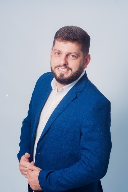 O pesquisador é natural do município de Atalaia (AL).