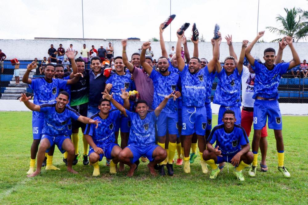 Volta Redonda comemora vaga na final da 2ª Divisão. Vai enfrentar o Fazendinha.