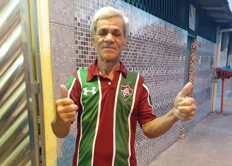 Edgar Correia de Farias, de 72 anos, procura por familiares no município de Atalaia.