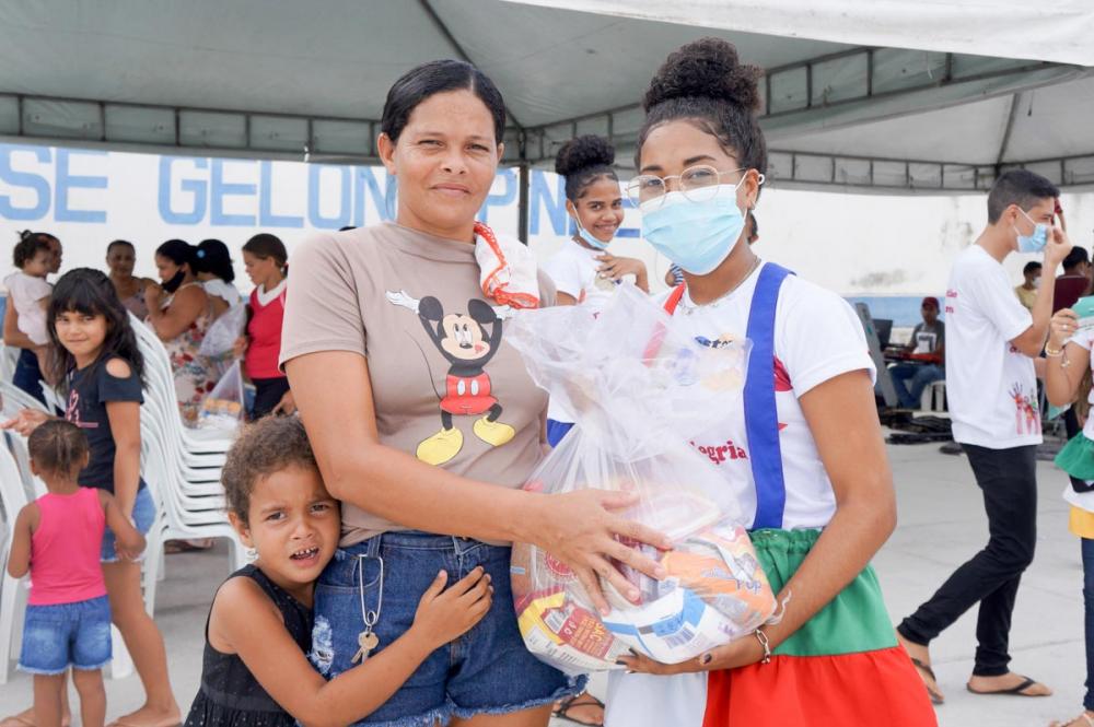 Cestas básicas foram distribuídas durante Ação Social realizada no Distrito Ouricuri.