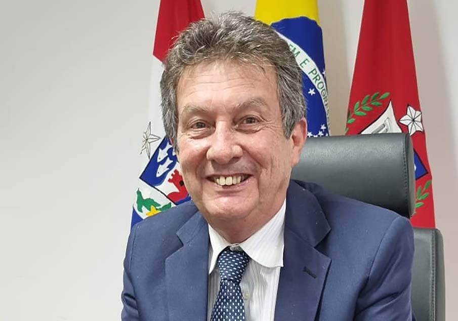 Valter José de Omena Acioly é o atual Subprocurador Geral Administrativo Institucional do MPE/AL.