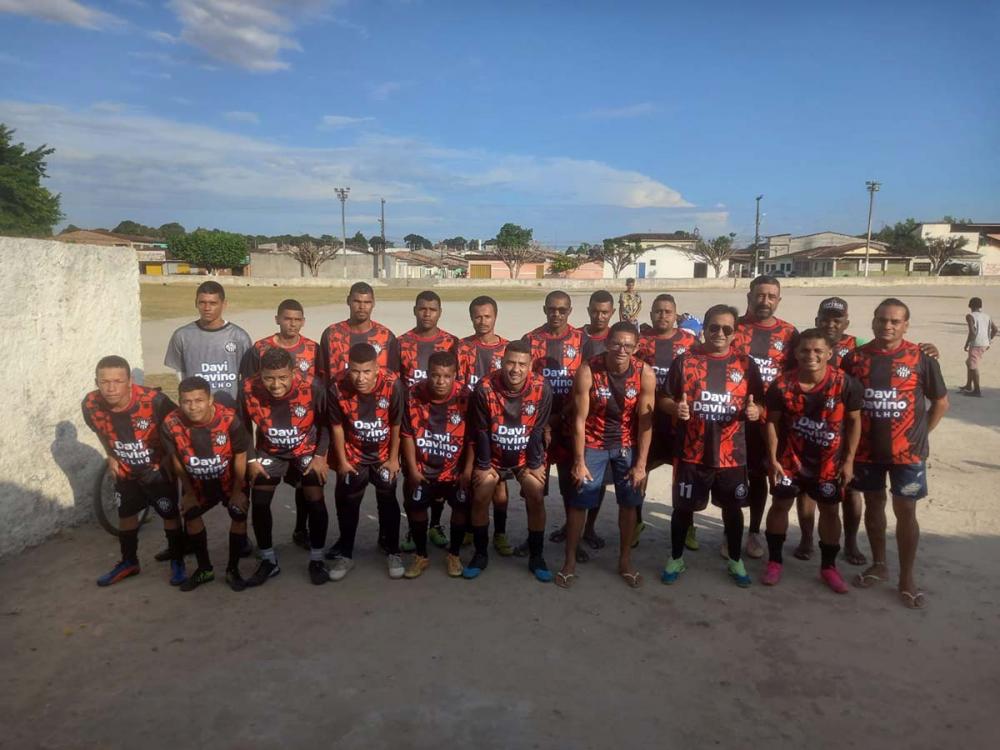 Vereador Neto Acioli realizou a entrega na tarde deste sábado (19). 