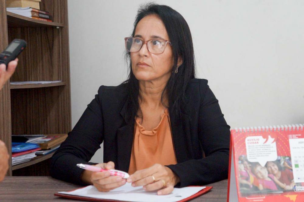 Entrevista exclusiva com a vereadora Janaína do Cal.