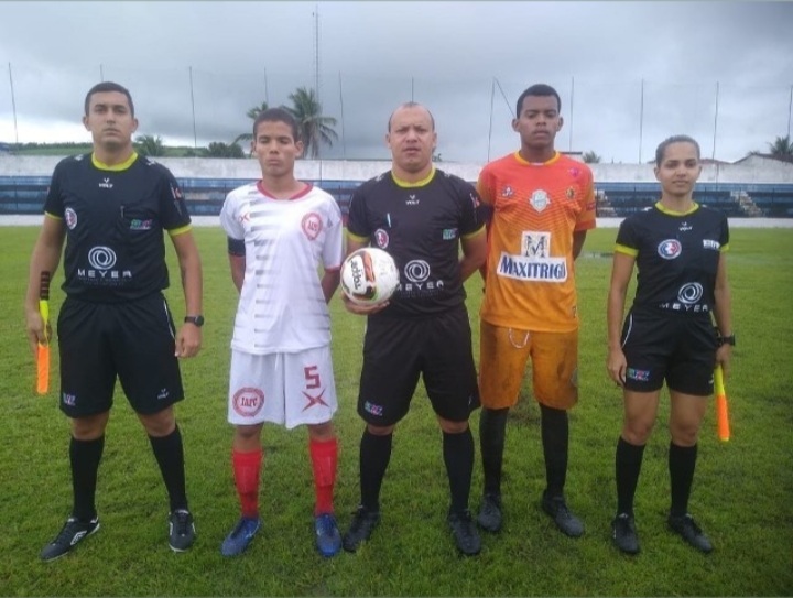 Independente Atalaia entrou em campo neste último sábado (14).