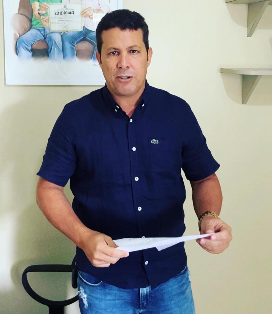 Vereador Anderson Medeiros protocolou ofício na manhã desta segunda-feira (11).