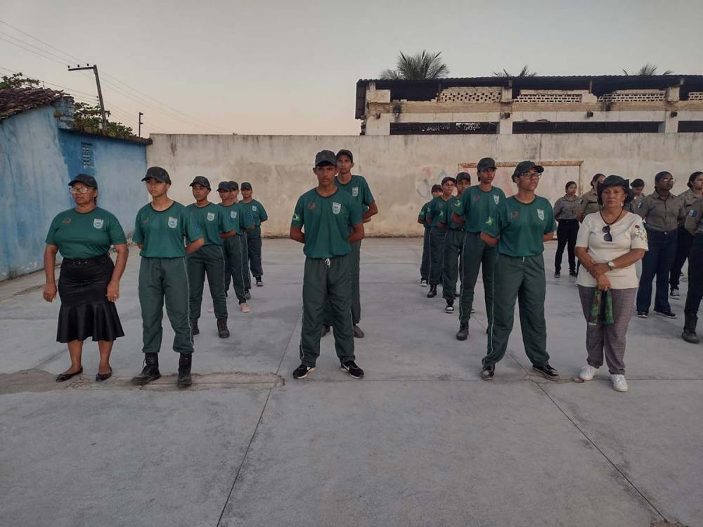 Desfile Cívico promovido pela AP3 no Distrito Ouricuri.