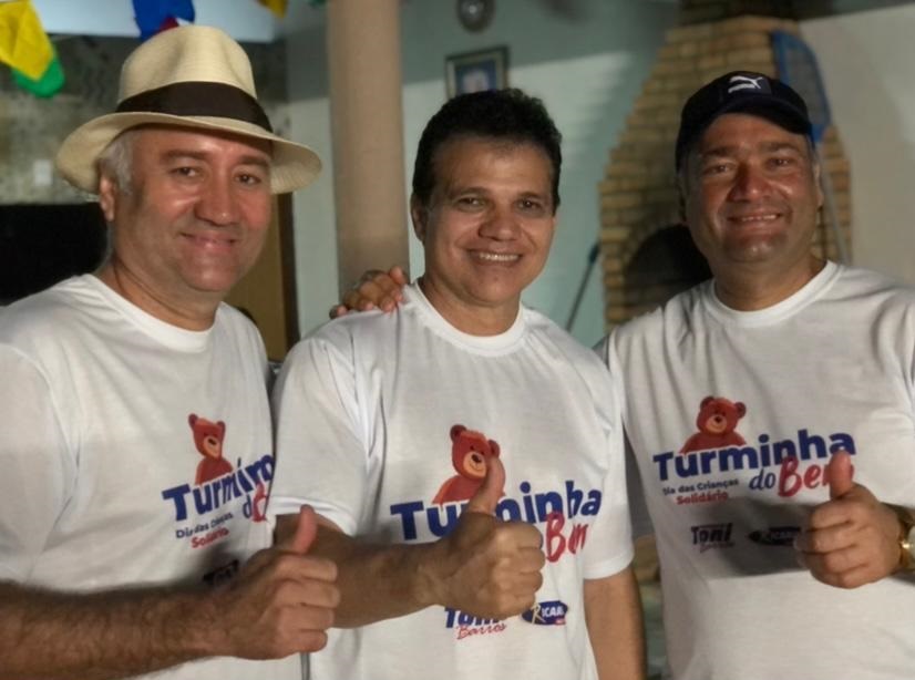 Ex-vereador Marconde Barros, deputado estadual Ricardo Nezinho e vereador Toni Barros. 