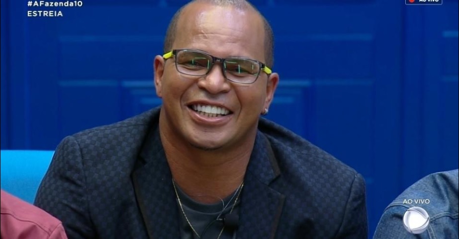 Aloísio Chulapa é um dos 16 participantes desta 10ª edição. 