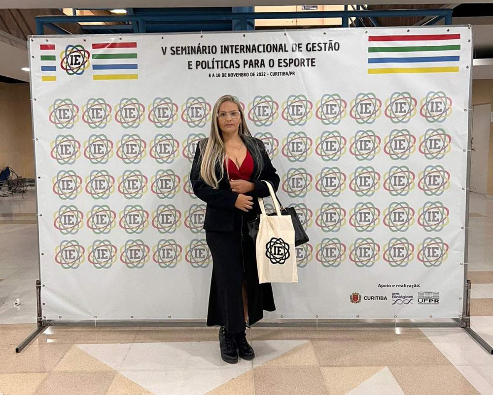 Secretária Joana D'arck está em Curitiba/PR representando Atalaia no V Seminário Internacional de Gestão e Políticas para o Esporte.