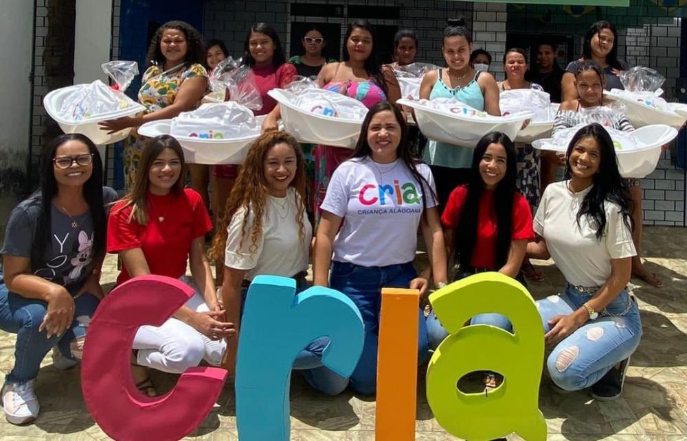 Gestantes em Atalaia receberam kit completo do enxoval CRIA.