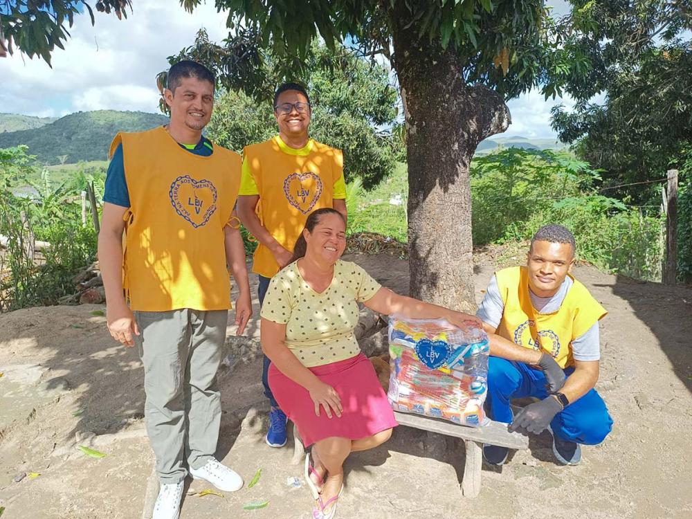 Ação faz parte da tradicional campanha Natal Permanente da LBV — Jesus, o Pão Nosso de cada dia!