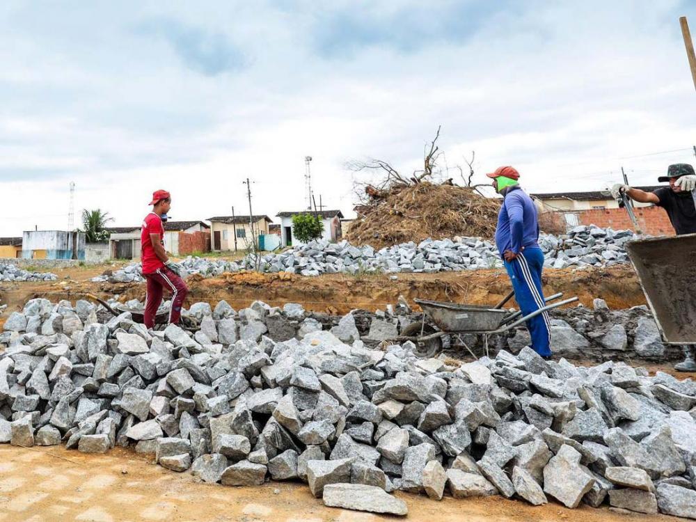 Tem inicio as obras de construção de uma creche CRIA no Conjunto Maria de Nazaré. 