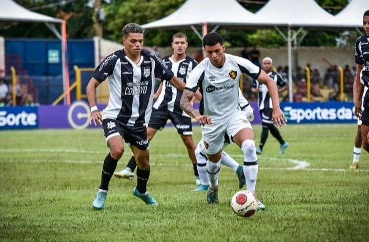 Riquelmy marcou o segundo gol do Sport na partida.