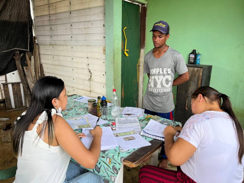 Prefeitura de Atalaia inicia recadastramento das casas do Deus é Fiel.