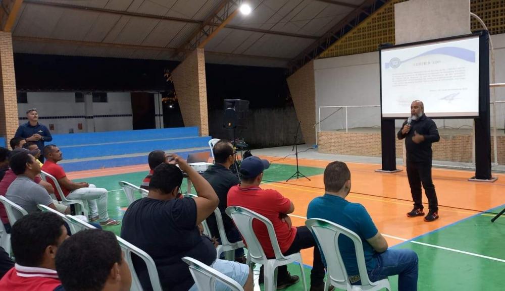 Município de Atalaia promove curso de qualificação para operadores de máquinas pesadas 