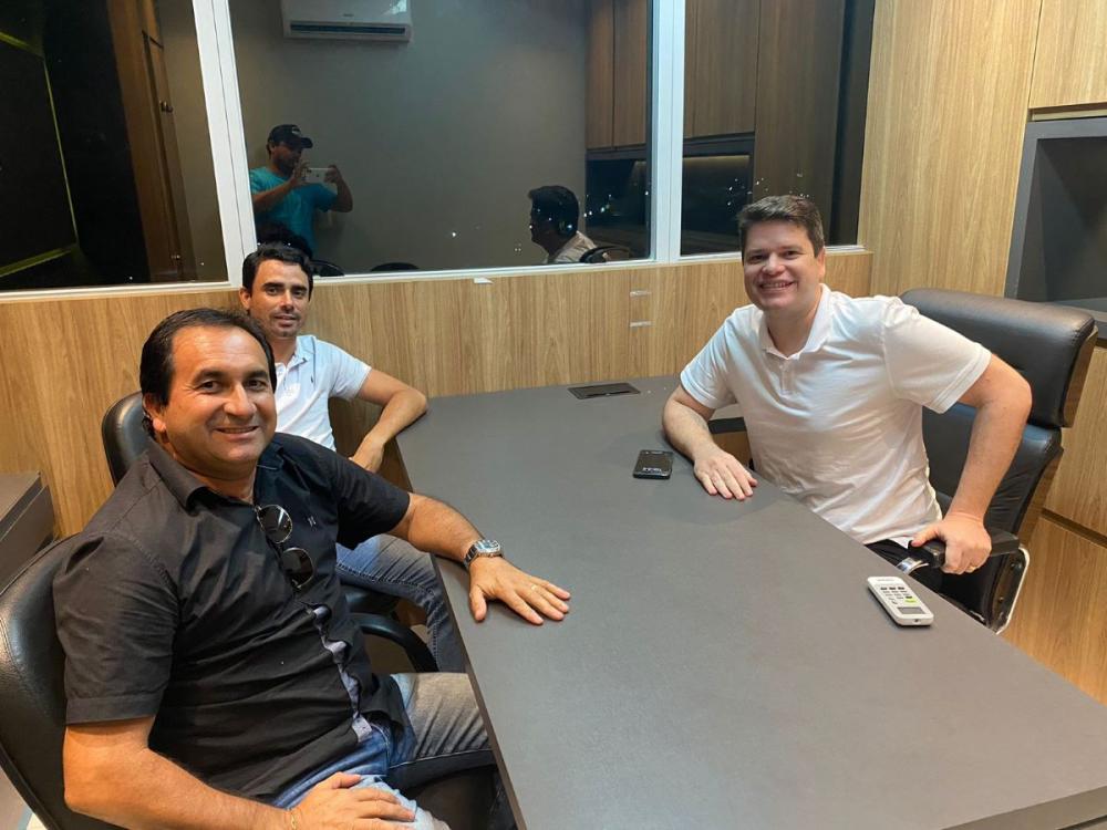 Vereador Neto Acioli se reúne com o secretário Davi Davino, em Maceió