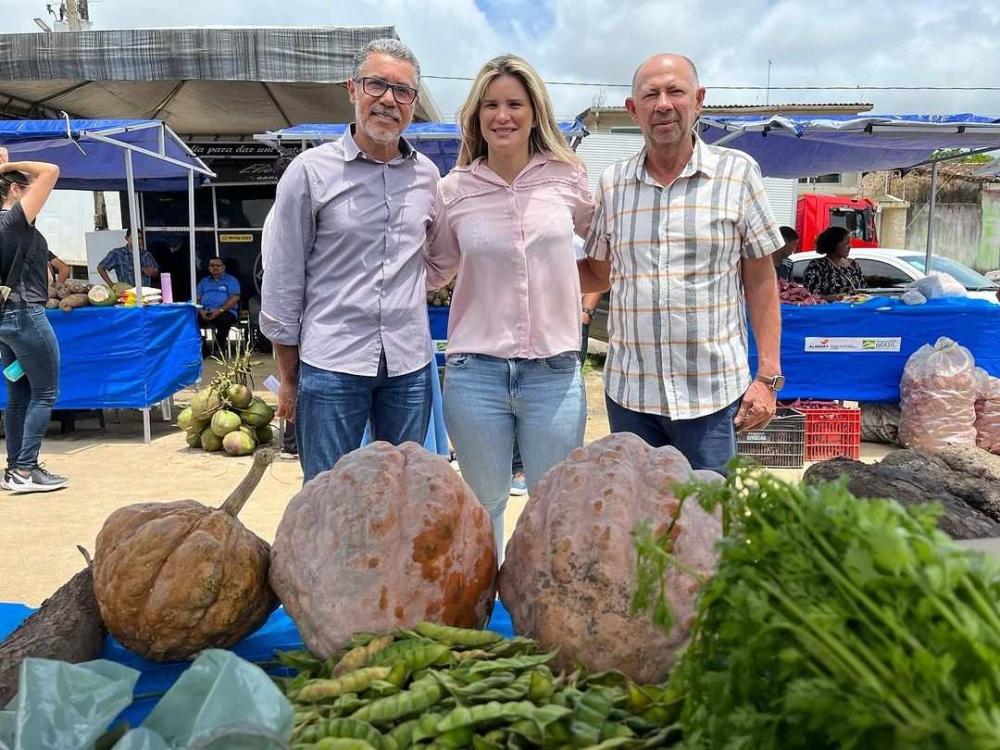 Prefeitura e Emater realizam feira com produtos orgânicos da agricultura familiar de Atalaia. Foto: Emater AL