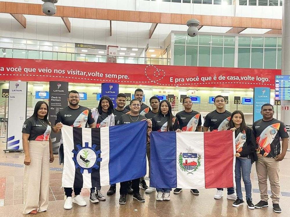 Alunos da rede municipal de Atalaia vão participar do Campeonato Nacional de Foguetes no Rio de Janeiro