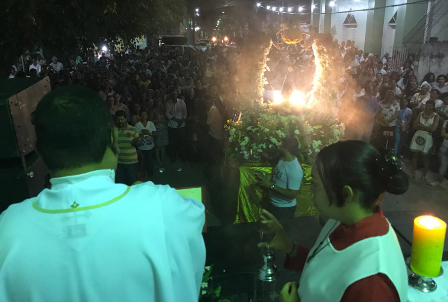 Tradicional Festa religiosa reuniu milhares de fiéis em Atalaia.