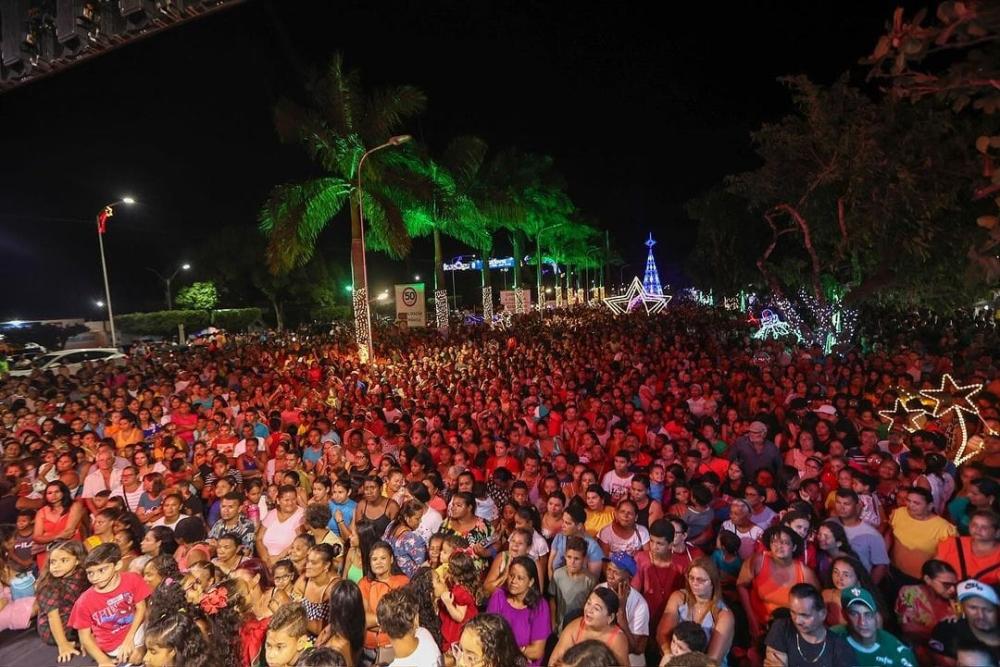 Prefeitura de Atalaia realiza um lindo evento para celebrar a chegada do Natal Luz no município. Foto: Mariel Matias