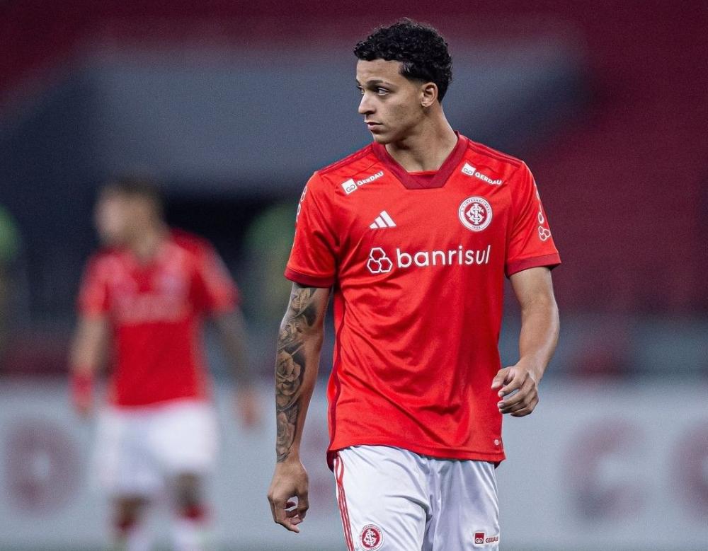 O atacante Riquelmy, natural do Distrito Ouricuri, em Atalaia.