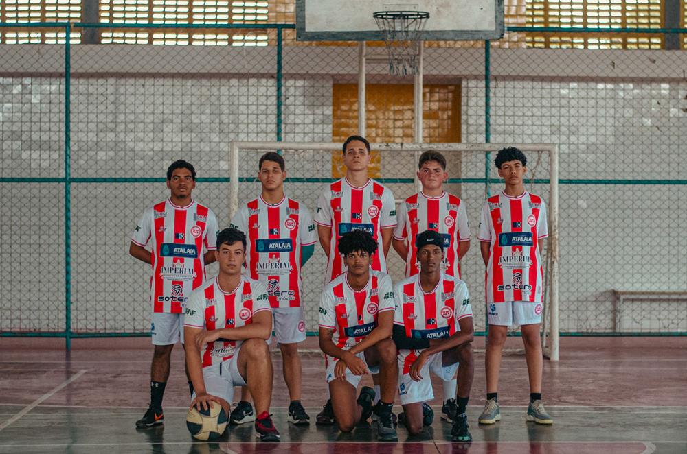 Foram disputados amistosos nas categorias adulto e Sub-20.